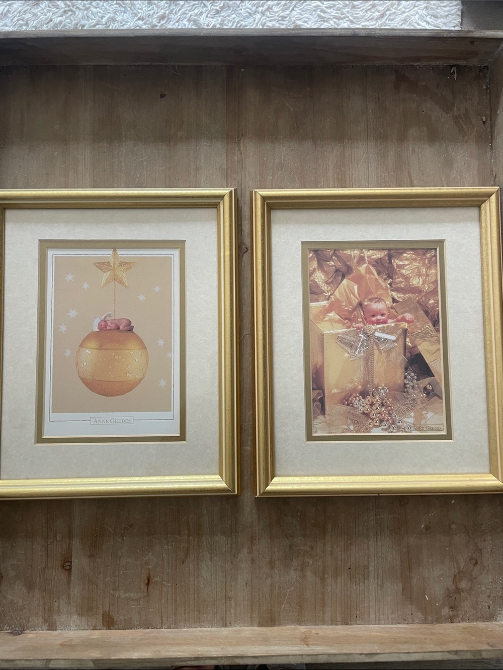 Gold Holiday Wall Art Print by Anne Geddes - Christmas  Motif Portal 1997 9x11